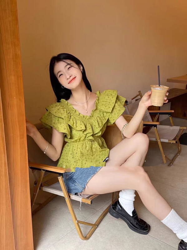 [Zoe Zoe] design sense Korean slim fitting V-neck shirt c1269\zjy