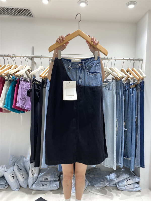 [o not 1] color contrast design of a small skirt n063\lsw