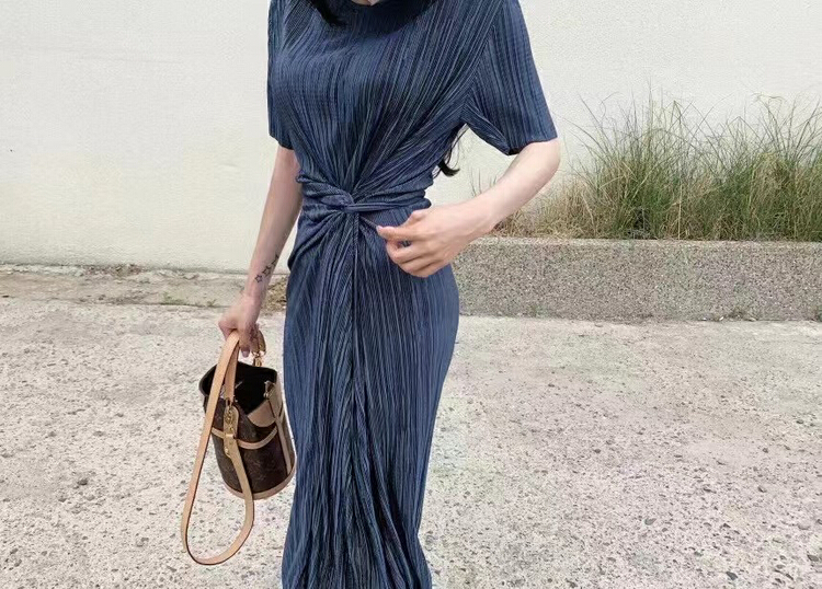 [31 fashion] Korean pleated slim dress 3717\hjy