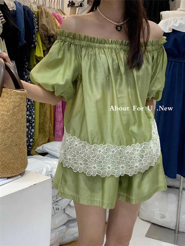 [about for u] fresh off shoulder patchwork shirt + elastic waist casual Shorts Set 66278\zxx