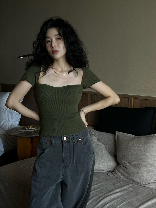 [all in] French simple comfortable t-shirt 2075\ozq