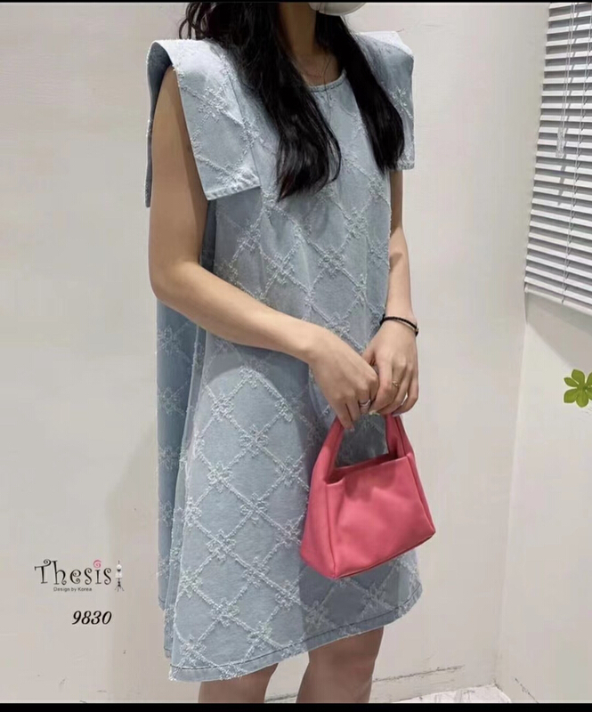 [Yulia] small fragrance sleeveless denim A-shaped embroidered dress 2255\lsw
