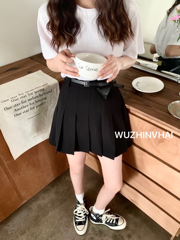 [wuzhinvhai] Korean college style pleated western style skirt (with waist bag) 83059\cls