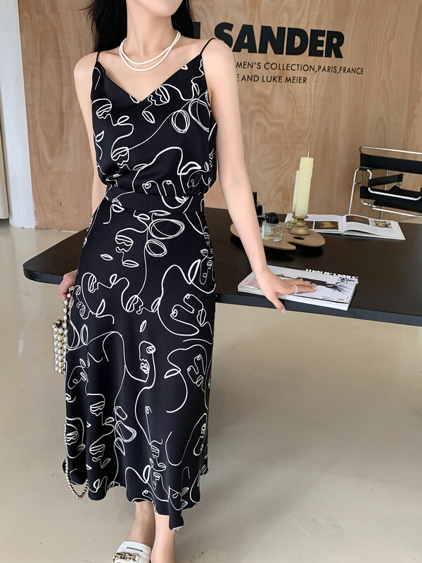 In early summer! [Hanna including that] graffiti temperament suspender + high waist slim skirt suit 3088\xj
