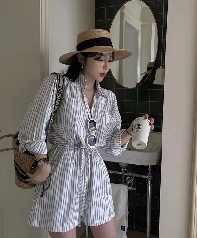 [31 fashion] Korean striped versatile Jumpsuit (with belt) 1888\hjy