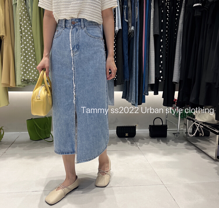 Front split raw edge is super thin, versatile Urban Simple denim [Tammy] skirt 50963\l