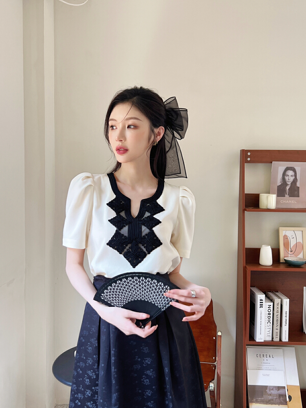 [Hanna inclusive] temperament commuter lace stitched shirt m10136\jhy