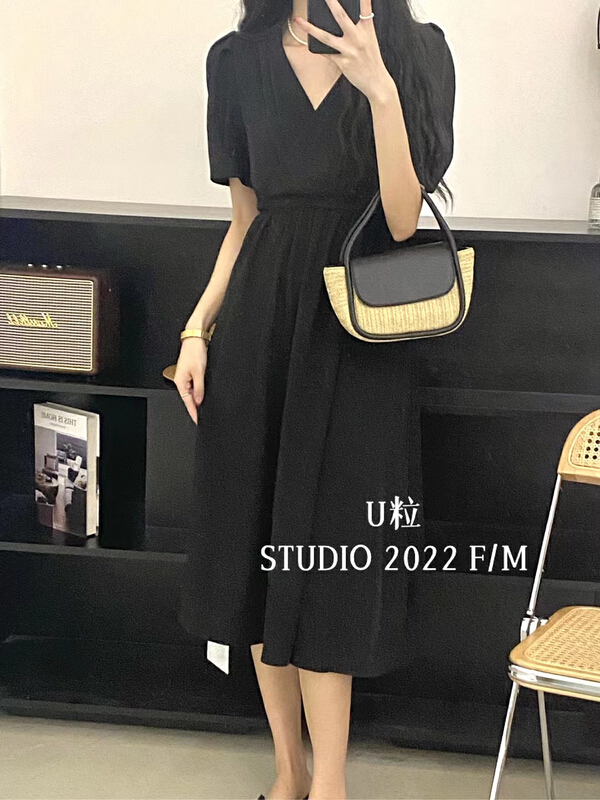 [u-grain] temperament advanced solid color V-neck bubble sleeve dress 6250\hbx