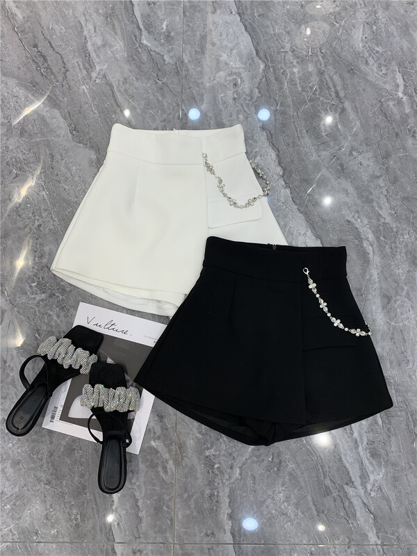 [Yashili] basic versatile solid casual shorts (with chain) 8006\pcz