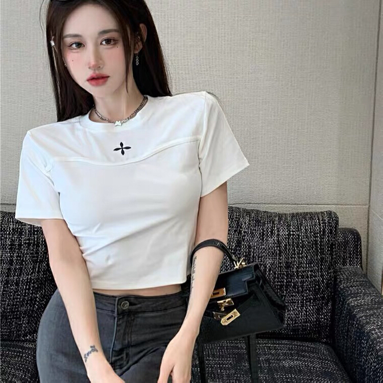 [f · P] simple and versatile slim T-shirt 5287\hbx