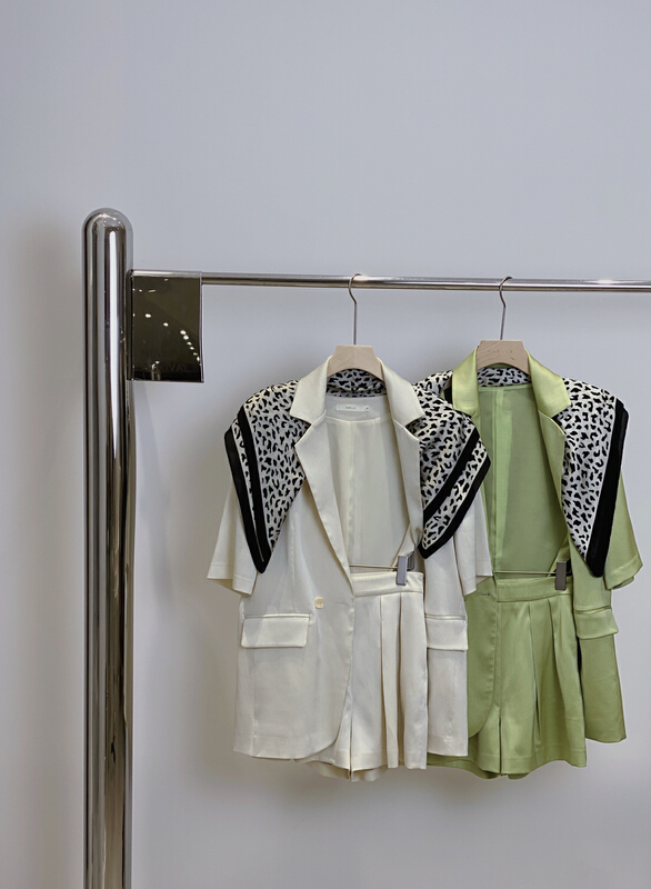 Original price 218.99! [GL] Korean minimalist suit + comfortable casual shorts suit (with silk scarf) c5001\jj