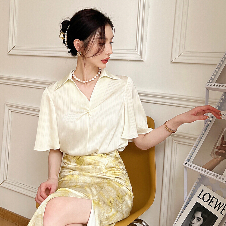 [Hanna inclusive] simple solid color versatile V-neck pullover shirt m10100\xj