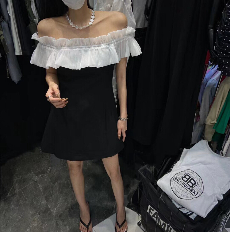 [buyer Yan Xuan - God of wealth] temperament ruffled off shoulder dress 1658\cl