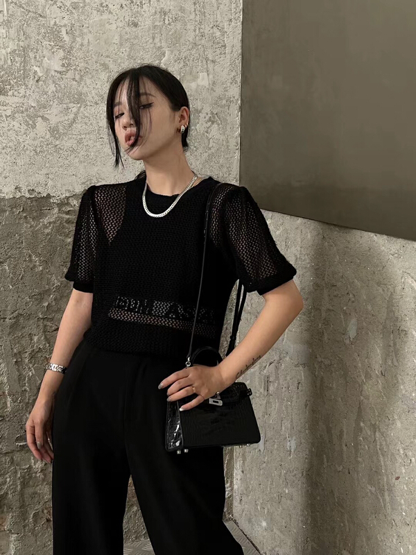 [f (x)] hollow out comfortable and simple small shirt (only selling small shirts) 8001\ozq