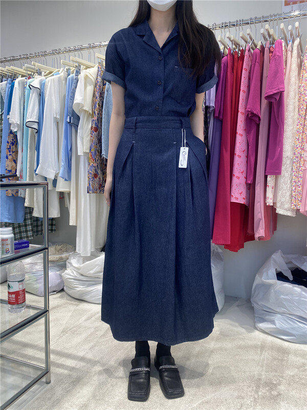 [emoni] commuting simple large swing denim skirt (only skirt) 11033\csx