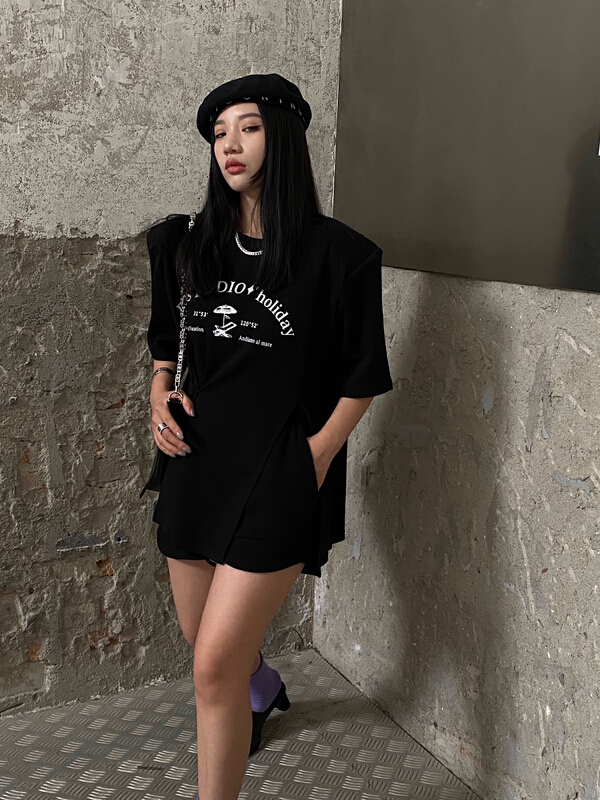 [f (x)] Korean personalized diagonal button short sleeve T-shirt + elastic waist casual shorts two piece suit 8209\ozq