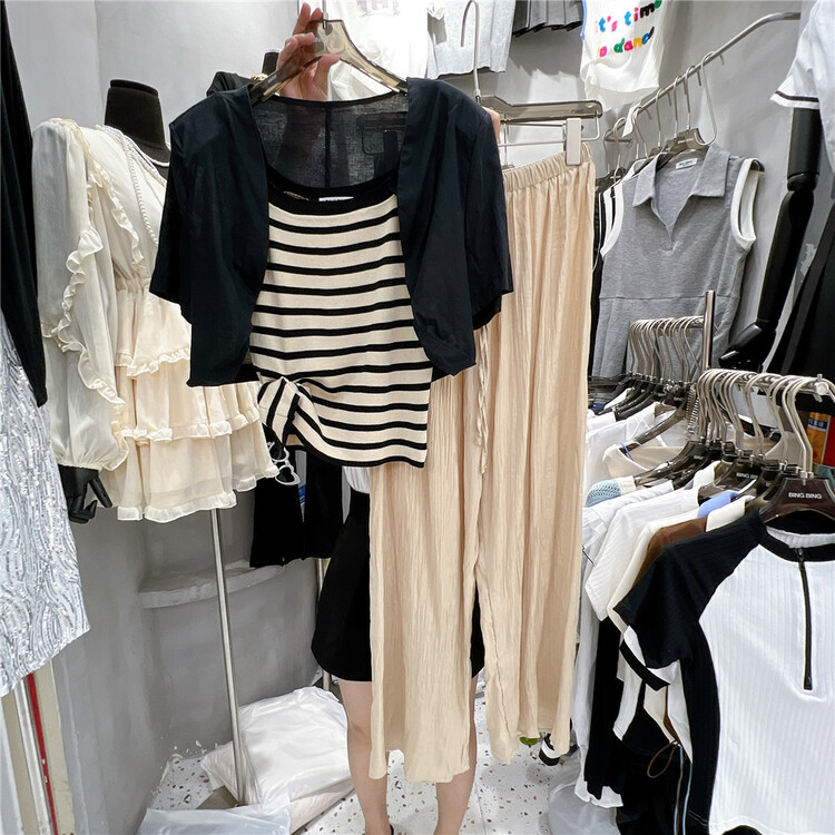 [Bingbing] fashionable and versatile sunscreen shirt + striped suspender Vest + straight loose casual pants set ys3-8337\xyj