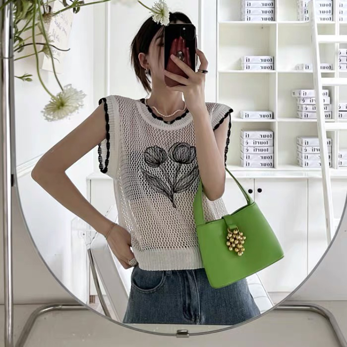 [Weika] tulip embroidery design hollow out vest / sling 8313\lsl