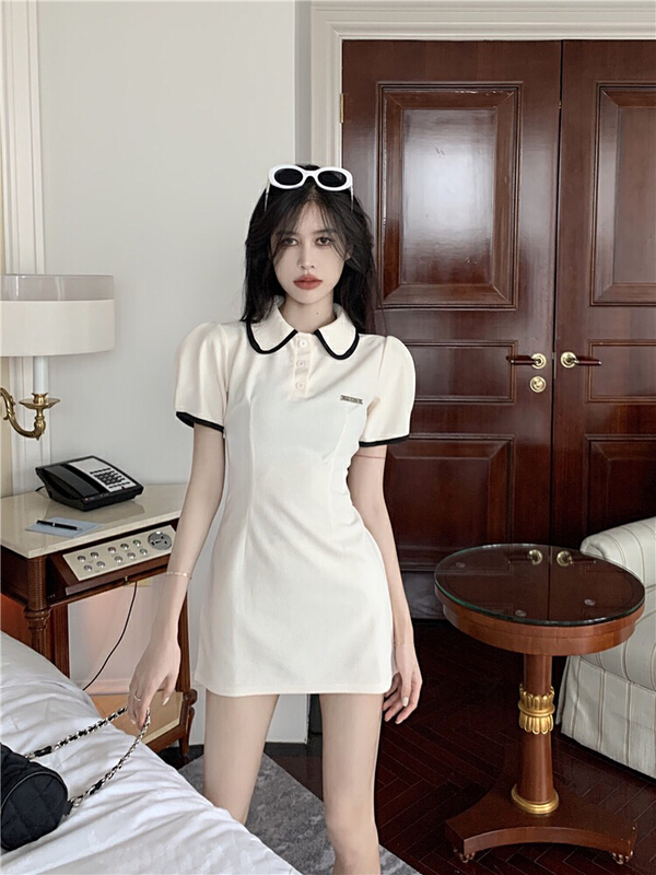 [Doudou family] Korean color matching border polo collar bubble sleeve dress 88470\jj