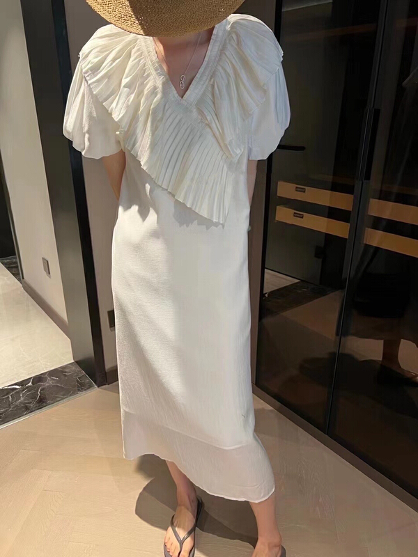 [gogoing] solid color V-neck pleated collar bubble sleeve dress 9594-1\hyy