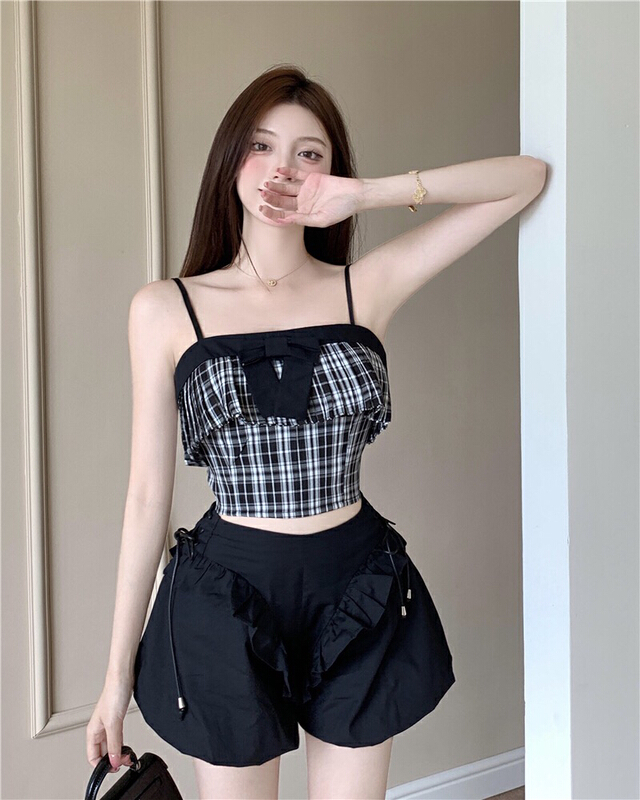 [Doudou family] checkered bowknot suspender Vest + crimped Ruffle puffy Shorts Set 88466\jj
