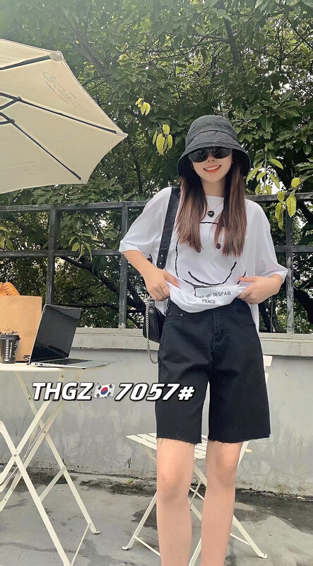 [hgyc fairy tale princess] high elastic side cut fashion 5-point denim shorts 7057\jj