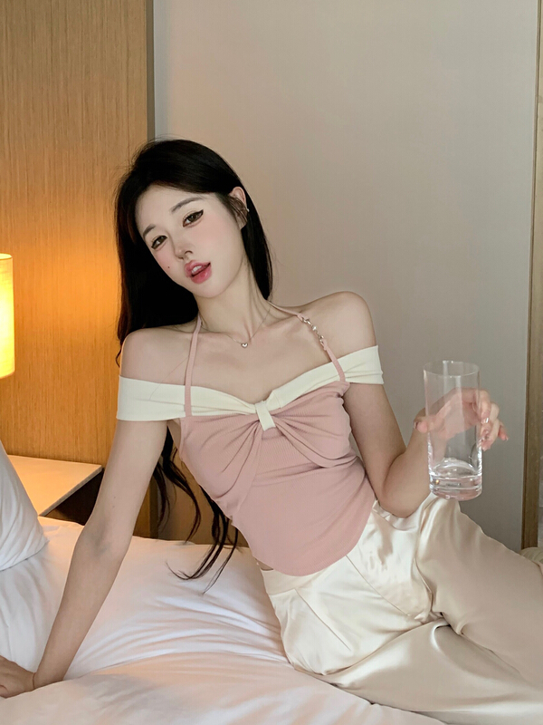 [Doudou family] sweetheart Spice Girl color contrast neck and shoulder shirt 88425\jj