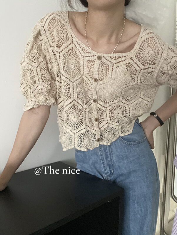 [the nice] small square collar, wood buckle, hook and flower shirt 00368\hjy