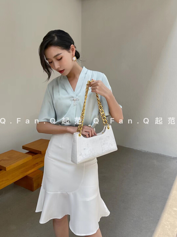 [style] simple solid color versatile shirt (with Brooch) 7336\jhy