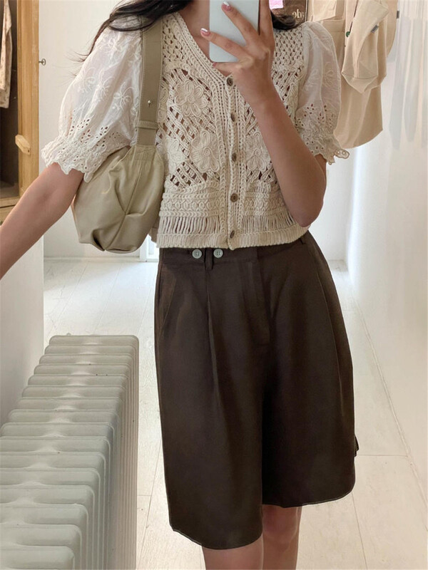 [acme ground] hollow out design versatile V-neck shirt 1802\cls