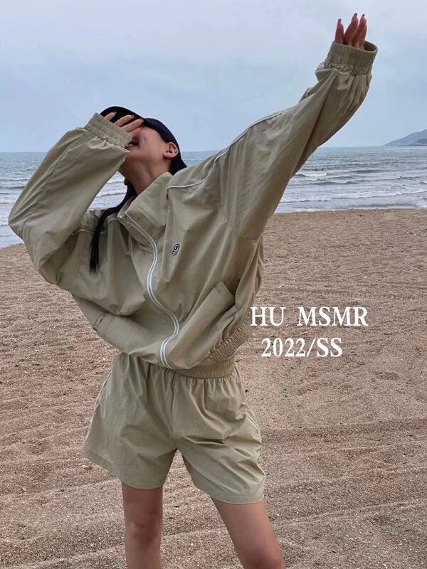 [Hu] simple, loose and fashionable sunscreen shirt + slim elastic waist casual Shorts Set 8039\ozq