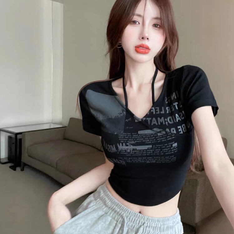 [fan fan] Hong Kong style fashion hanging neck letter V-neck top small shirt 233\jj