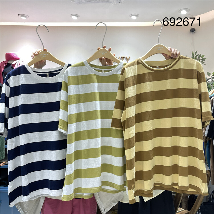 [twenty Print] versatile stripe comfortable short sleeve T-shirt 692671\l