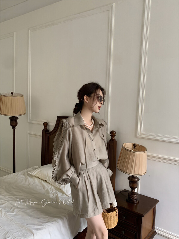 [retain] French fungus edge off shoulder shirt + versatile casual Shorts Set 226161\lwy