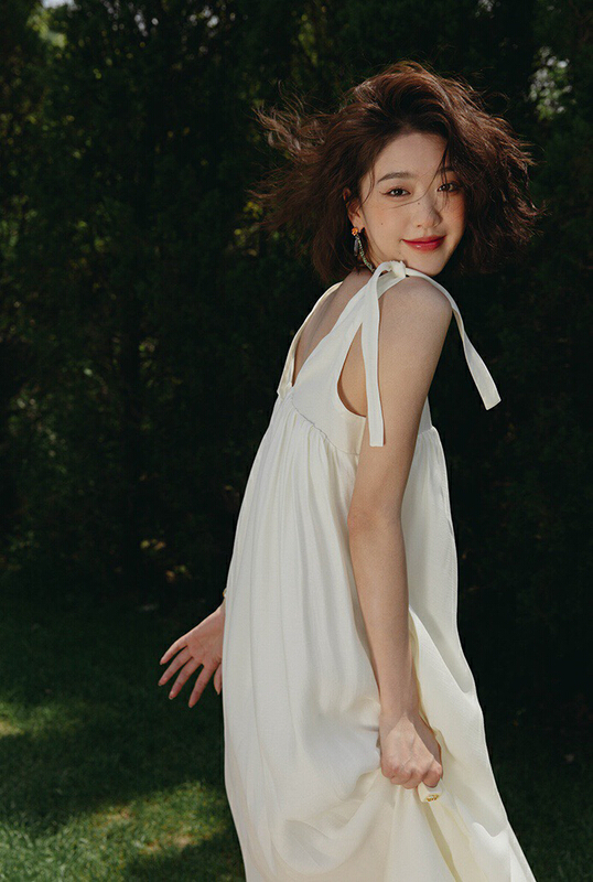 [x · h studio] first love milk white cover meat sunscreen long holiday dress 3124\ozq