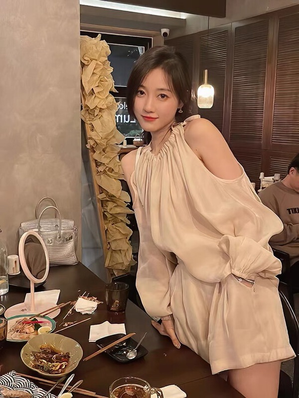 [wht] fresh niche off shoulder bandage shirt + elastic waist versatile Shorts Set ys1-6045\wtt