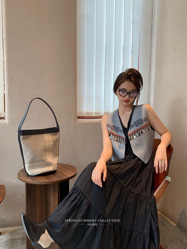 [neihe] retro embroidered Sequin summer vest 11565\jhy