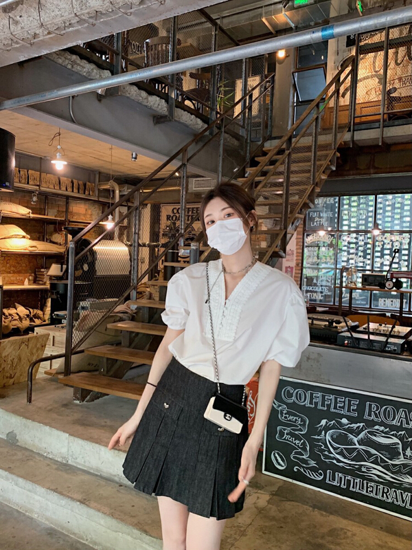 [x · h studio] bubble sleeve woven white lace V-neck shirt 3444\ozq