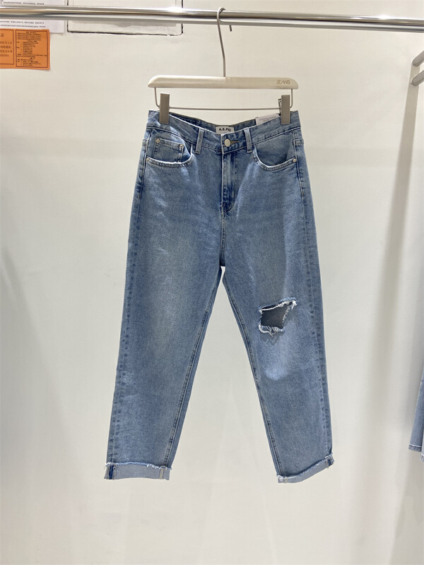 [aepjeans] simple and versatile ripped jeans 67846\cls