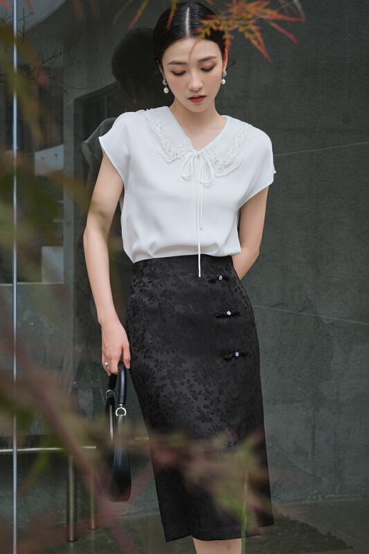 [modeling] heavy industry embroidery Nail Drill process Satin shirt 80102\jhy