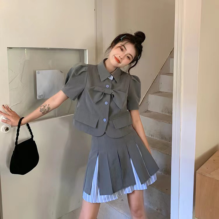 [fan fan] fashionable port style shirt + pleated skirt suit 5979\jj