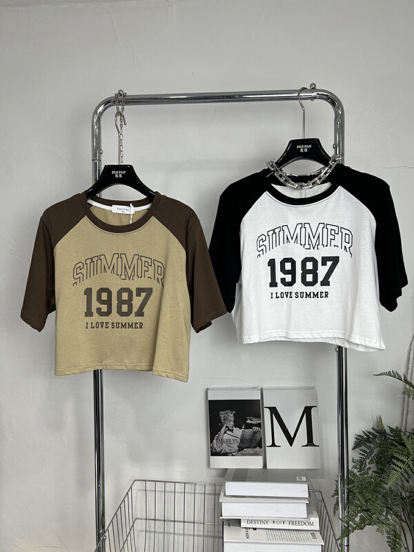 [fan fan] round neck fashion loose port style color block letter short sleeve T-shirt 8001-1\jj