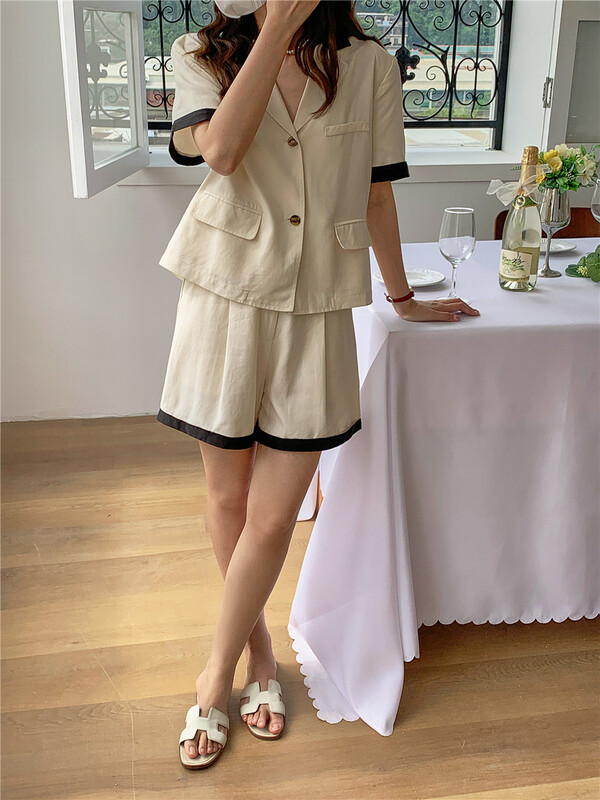 [emoni] high waist slim contrast commuter casual shorts 11003\cls