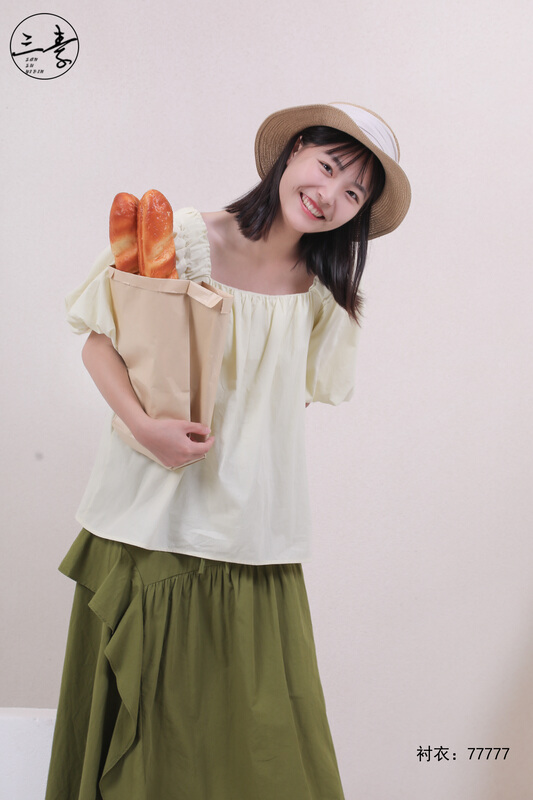 [original of three plain clothes] simple temperament, leisure and retro lady shirt 77777