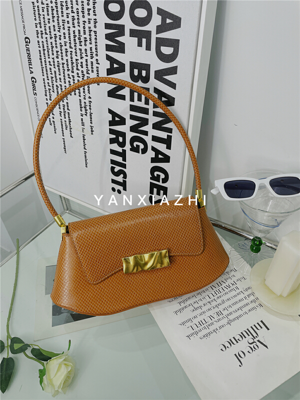 [words below] minority design hardware armpit shoulder bag 203-1286\ccl