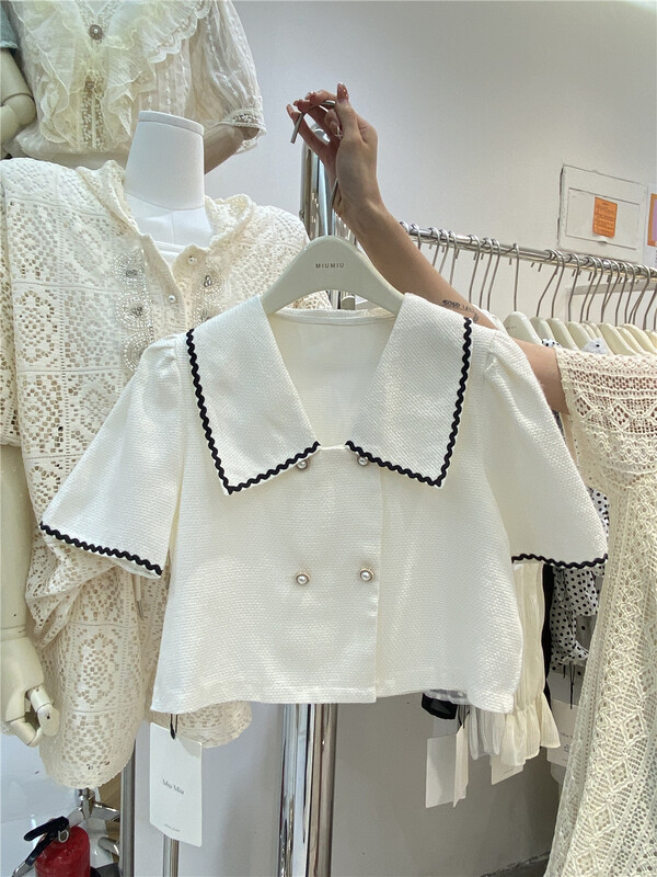 [MiuMiu] baby collar double breasted small fragrance short shirt 5103\zxx