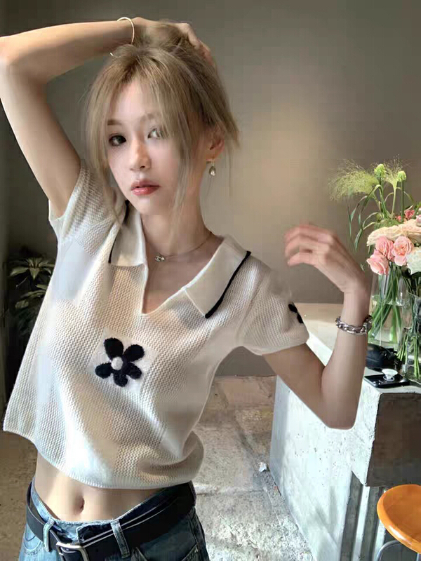 [x · h studio] small fresh flower short sleeve T-shirt 3351\ozq