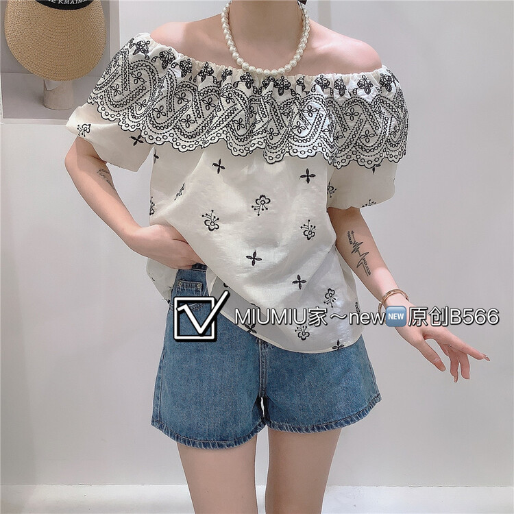 [MiuMiu] embroidered off shoulder retro shirt 7980\zxx