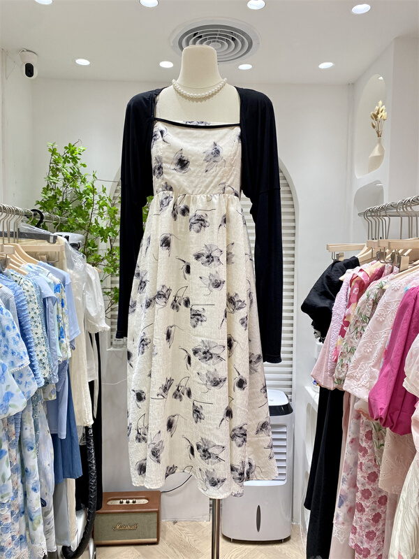 [of white] simple sunscreen Long Sleeve Top + retro elegant floral dress set 881625\hjy