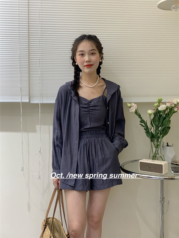 [OCT] Korean version small fresh loose sunscreen shirt + simple suspender Vest + leisure suit 1629\hjy